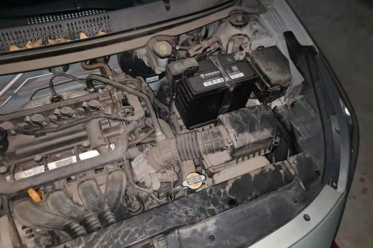 Used Hyundai Verna (older generation) 2017 1.4L Manual Refreshed Version China VI Standard Engine Bay Left