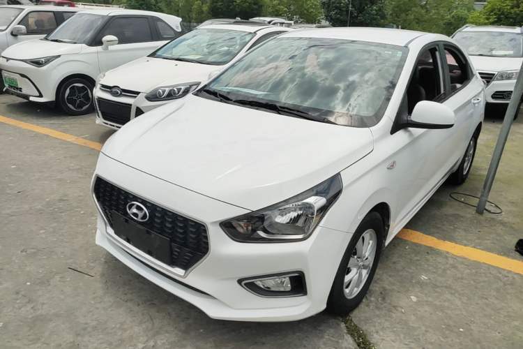 Used Hyundai Verna (older generation) 2017 1.4L Manual Huancai Edition China V Standard Guazi used car, China used car export, Used car for sale, Used cars, Cheapest cars for sale