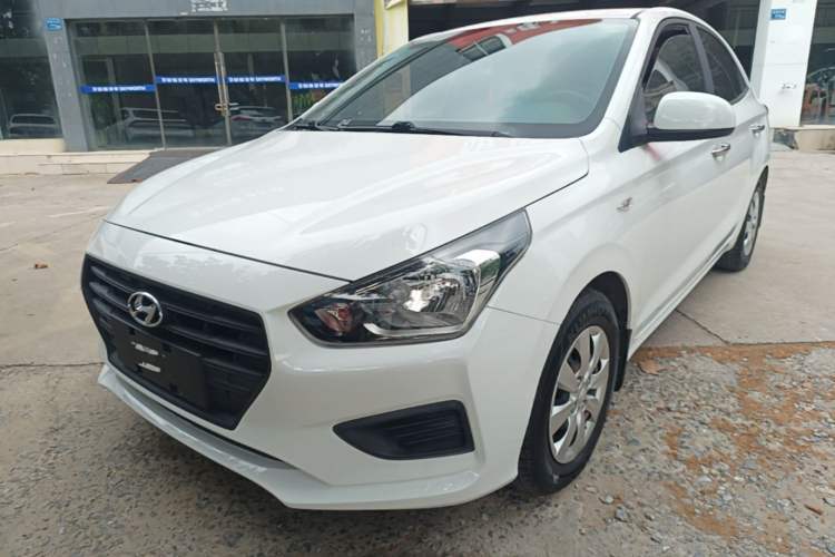 Ojetý Hyundai Verna (older generation) 2017 1.4L Manual Refreshed Version China V Standard Guazi used car, China used car export, Used car for sale, Used  cars, Cheapest cars for sale