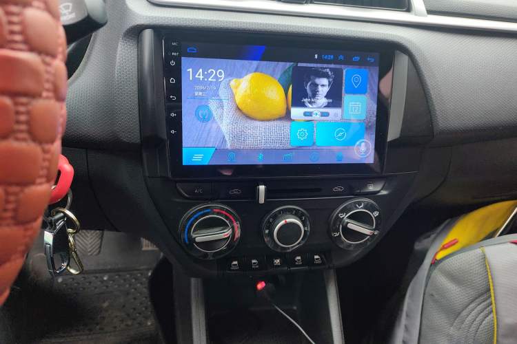 Used Hyundai Verna (older generation) 2017 1.4L Manual Huancai Edition China V Standard Audio And AC Panel