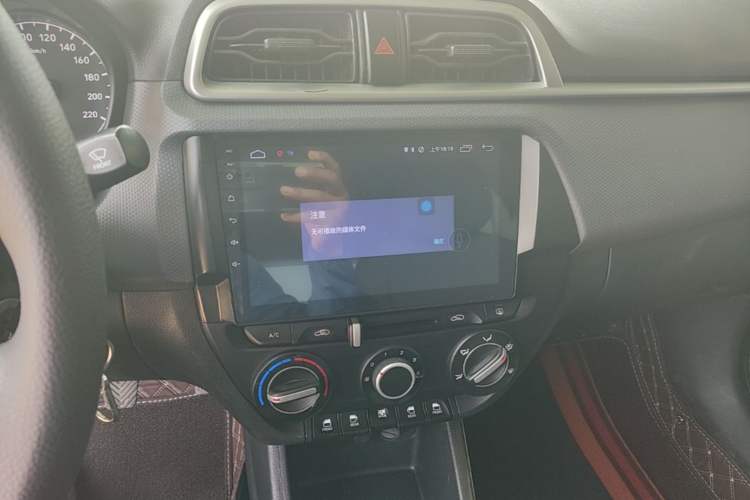 Used Hyundai Verna (older generation) 2017 1.4L Manual Refreshed Version China V Standard Audio And AC Panel