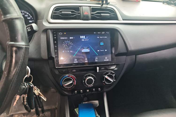 Used Hyundai Verna (older generation) 2017 1.4L Manual Huancailian Connected Version China V Standard Audio And AC Panel
