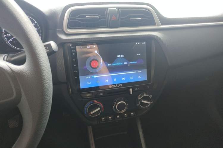 Used Hyundai Verna (older generation) 2017 1.4L Manual Huancai Edition China V Standard Audio And AC Panel