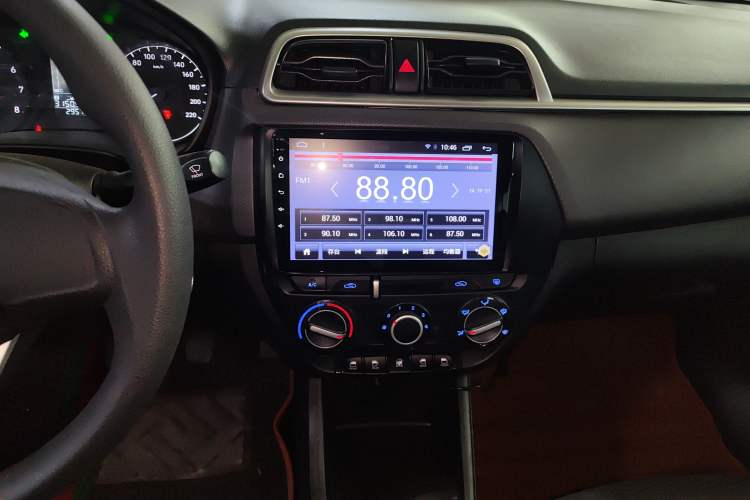 Used Hyundai Verna (older generation) 2017 1.4L Manual Refreshed Version China V Standard Audio And AC Panel