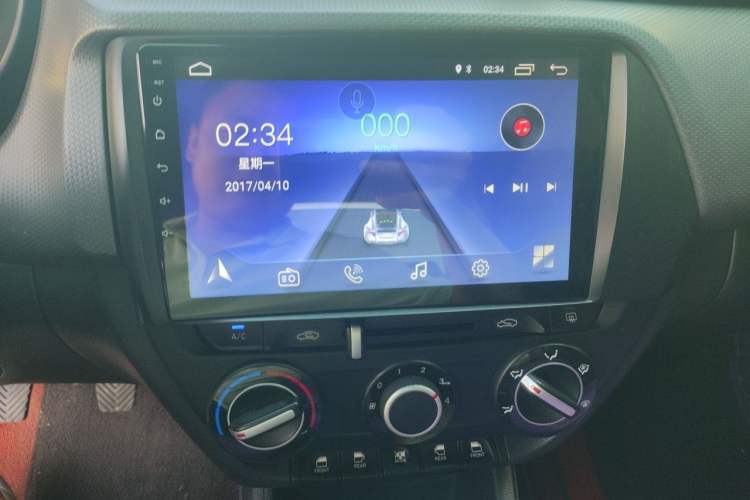 Used Hyundai Verna (older generation) 2017 1.4L Manual Refreshed Version China V Standard Audio And AC Panel