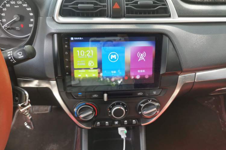 Used Hyundai Verna (older generation) 2017 1.4L Automatic YueXiang Connected Version China V Standard Audio And AC Panel