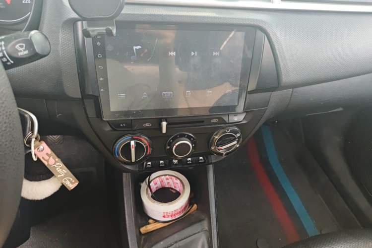 Used Hyundai Verna (older generation) 2017 1.4L Manual Huancai Edition China V Standard Audio And AC Panel