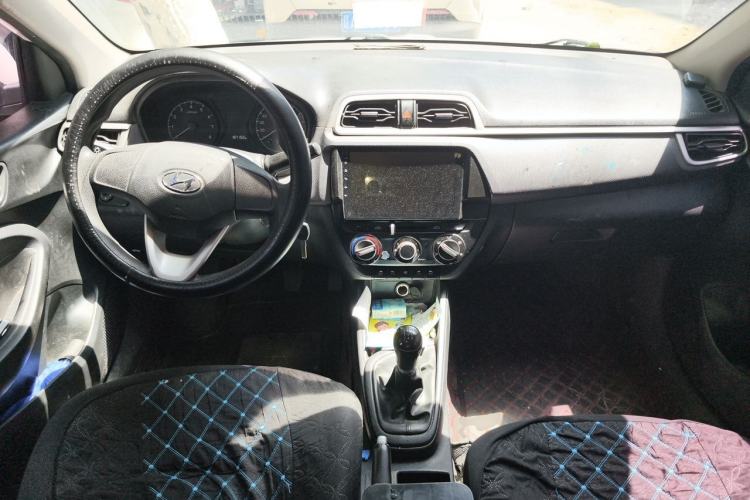 Used Hyundai Verna (older generation) 2017 1.4L Manual Refreshed Version China V Standard Center Console
