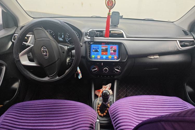 Used Hyundai Verna (older generation) 2017 1.4L Manual Refreshed Version China V Standard Center Console