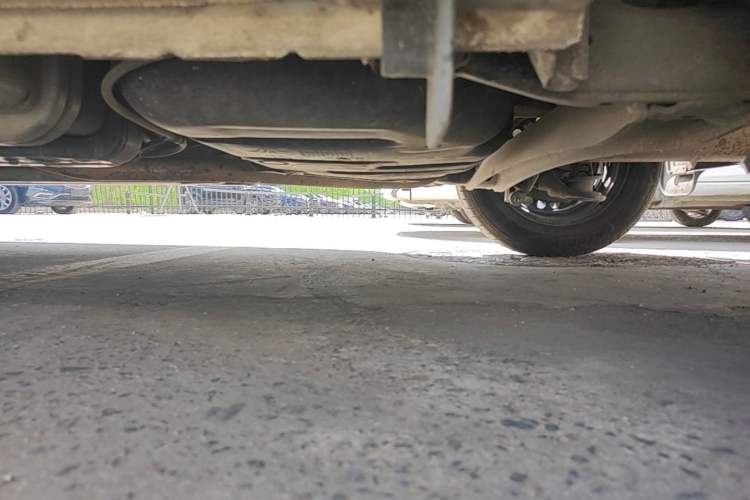 Used Hyundai Verna (older generation) 2017 1.4L Manual Refreshed Version China VI Standard Chassis Rear Left