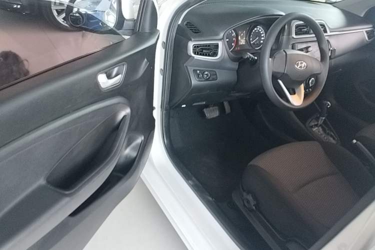 Used Hyundai Verna (older generation) 2017 1.4L Automatic YueXiang Edition China V-standard Driver Seat
