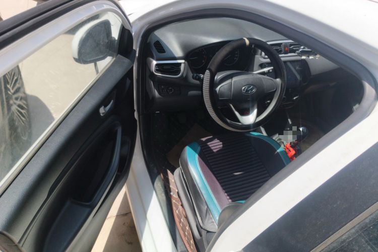 Used Hyundai Verna (older generation) 2017 1.4L Manual Huancai Edition China V Standard Driver Seat