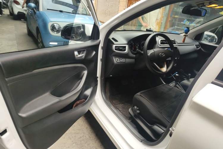 Used Hyundai Verna (older generation) 2017 1.4L Automatic YueXiang Edition China V-standard Driver Seat