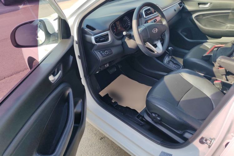 Used Hyundai Verna (older generation) 2017 1.4L Automatic YueXiang Edition China V-standard Driver Seat