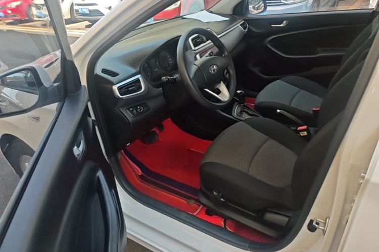Used Hyundai Verna (older generation) 2017 1.4L Automatic YueXiang Edition China VI Standard Driver Seat