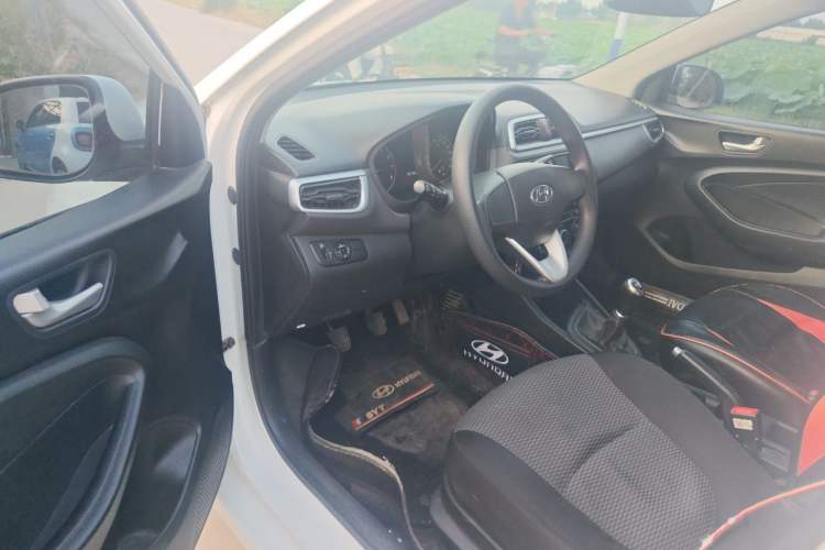 Used Hyundai Verna (older generation) 2017 1.4L Manual Huancai Edition China V Standard Driver Seat