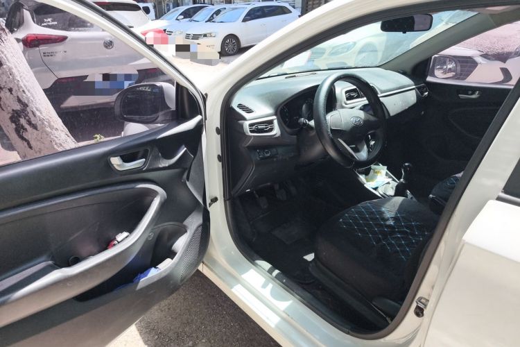 Used Hyundai Verna (older generation) 2017 1.4L Manual Refreshed Version China V Standard Driver Seat