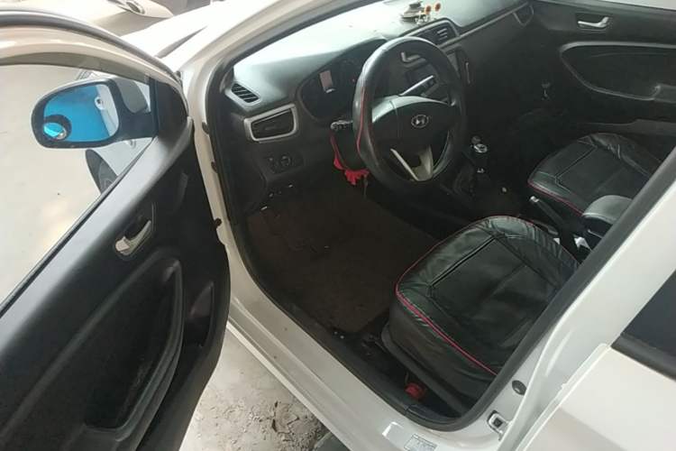 Used Hyundai Verna (older generation) 2017 1.4L Manual Huancai Edition China V Standard Driver Seat