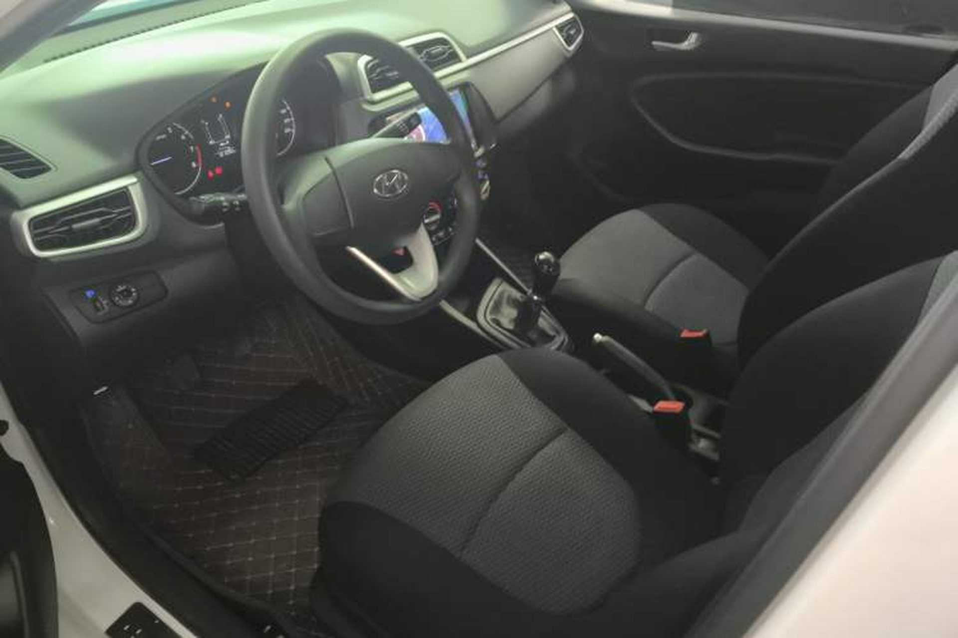 Used Hyundai Verna (older generation) 2017 1.4L Manual Refreshed Version China V Standard Driver Seat