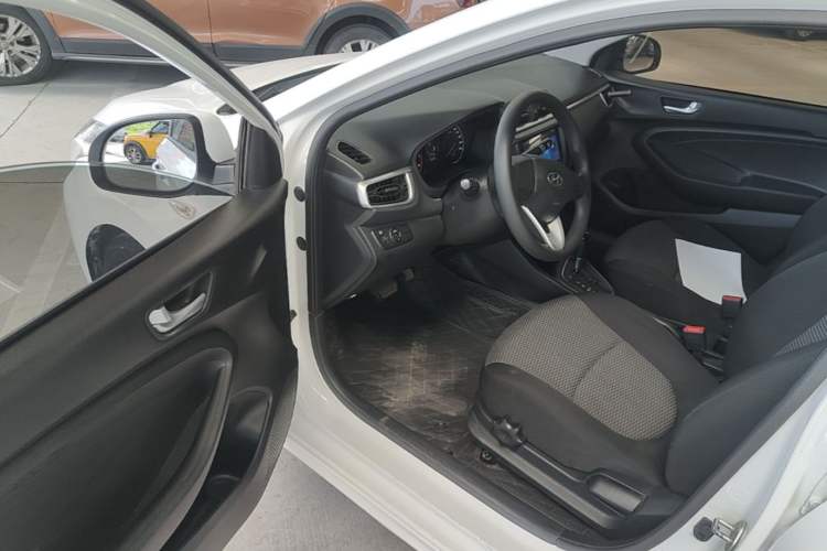 Used Hyundai Verna (older generation) 2017 1.4L Automatic YueXiang Edition China V-standard Driver Seat
