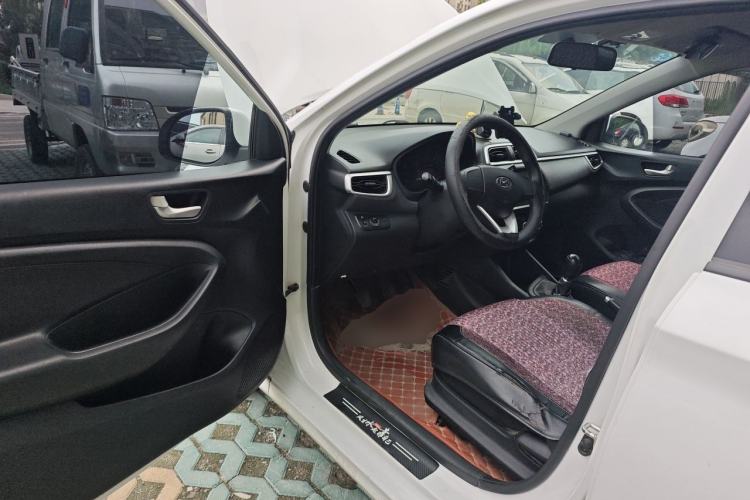 Used Hyundai Verna (older generation) 2017 1.4L Manual Refreshed Version China V Standard Driver Seat