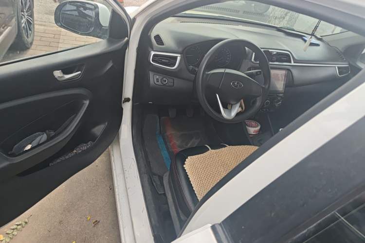 Used Hyundai Verna (older generation) 2017 1.4L Manual Huancai Edition China V Standard Driver Seat