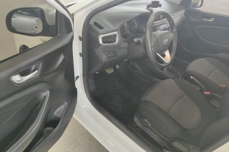Used Hyundai Verna (older generation) 2017 1.4L Automatic YueXiang Edition China V-standard Driver Seat