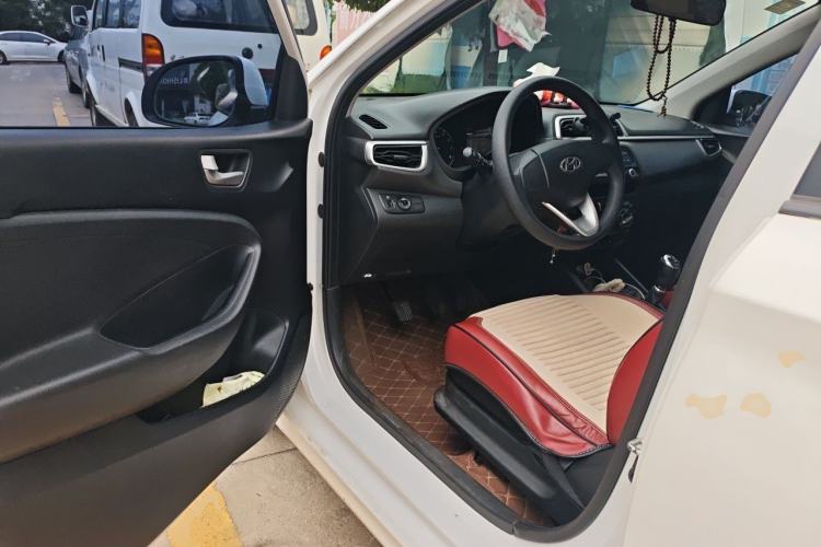 Used Hyundai Verna (older generation) 2017 1.4L Manual Huancai Edition China V Standard Driver Seat