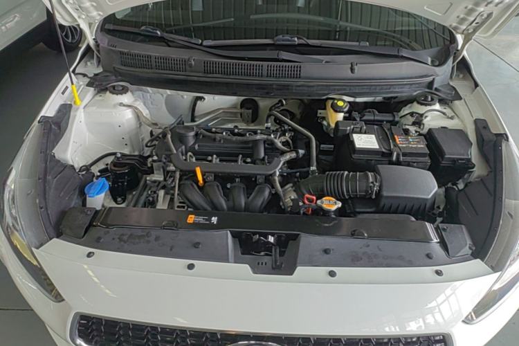 Used Hyundai Verna (older generation) 2017 1.4L Automatic YueXiang Edition China VI Standard Engine Bay