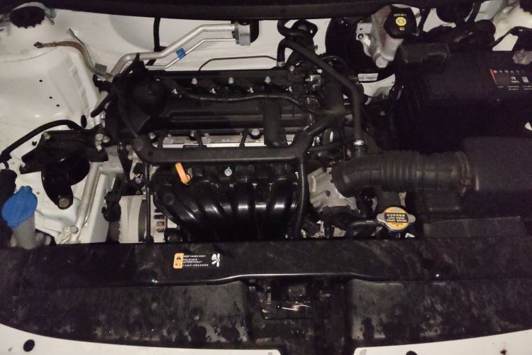 Used Hyundai Verna (older generation) 2017 1.4L Manual Refreshed Version China V Standard Engine Bay