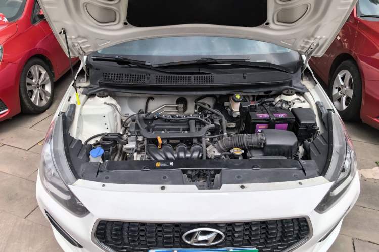 Used Hyundai Verna (older generation) 2017 1.4L Manual Huancai Edition China V Standard Engine Bay