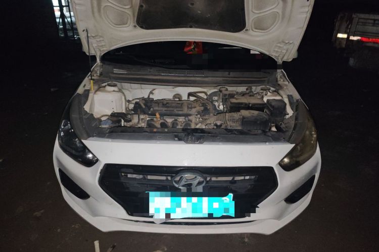 Used Hyundai Verna (older generation) 2017 1.4L Manual Refreshed Version China V Standard Engine Bay
