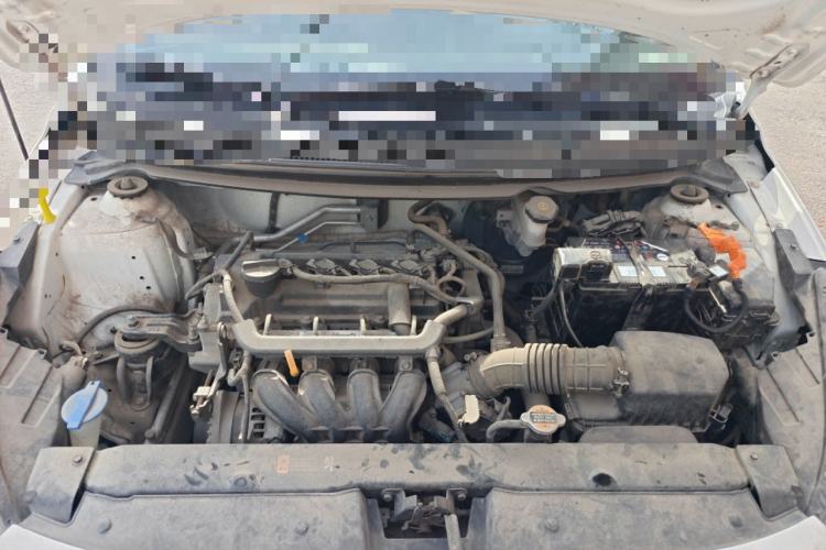 Used Hyundai Verna (older generation) 2017 1.4L Manual Refreshed Version China VI Standard Engine Bay