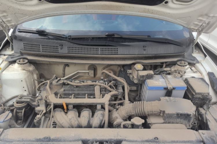 Used Hyundai Verna (older generation) 2017 1.4L Manual Refreshed Version China VI Standard Engine Bay