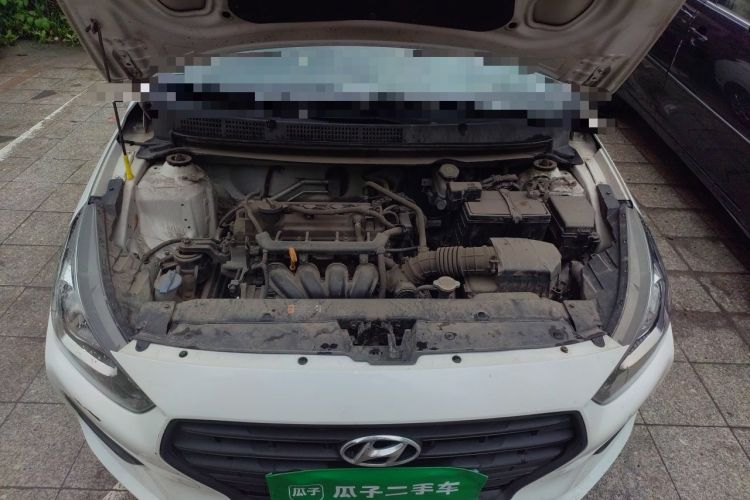 Used Hyundai Verna (older generation) 2017 1.4L Manual Refreshed Version China V Standard Engine Bay