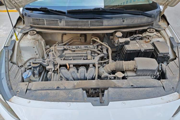 Used Hyundai Verna (older generation) 2017 1.4L Manual Refreshed Version China VI Standard Engine Bay
