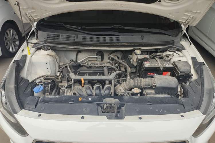 Used Hyundai Verna (older generation) 2017 1.4L Manual Huancai Edition China V Standard Engine Bay