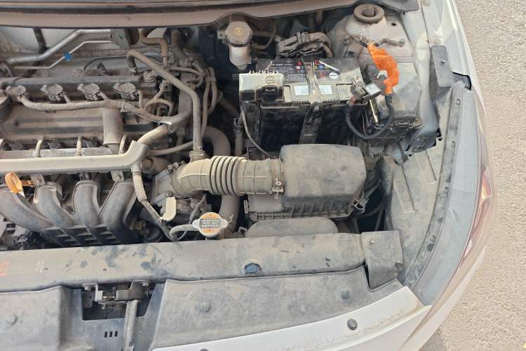 Used Hyundai Verna (older generation) 2017 1.4L Manual Refreshed Version China VI Standard Engine Bay Left