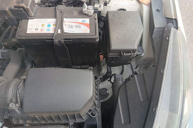 Used Hyundai Verna (older generation) 2017 1.4L Manual Huancai Edition China V Standard Engine Bay Left