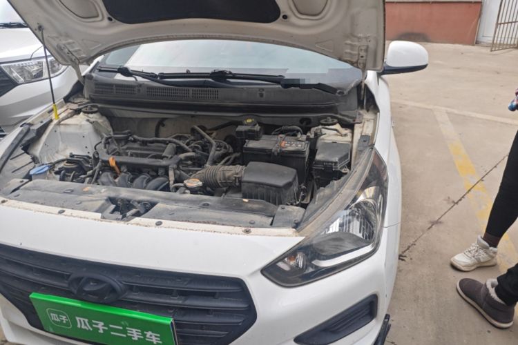 Used Hyundai Verna (older generation) 2017 1.4L Manual Refreshed Version China V Standard Engine Bay Left