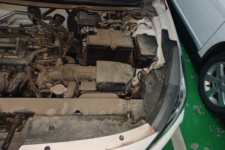 Used Hyundai Verna (older generation) 2017 1.4L Manual Refreshed Version China VI Standard Engine Bay Left