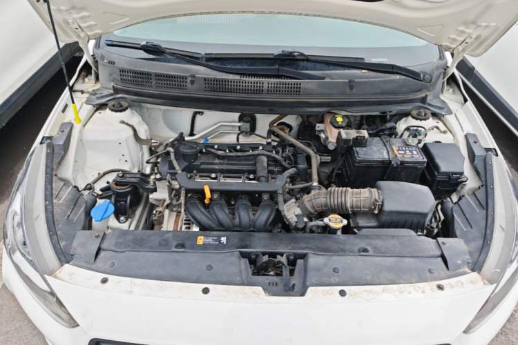 Used Hyundai Verna (older generation) 2017 1.4L Manual Refreshed Version China VI Standard Engine Bay