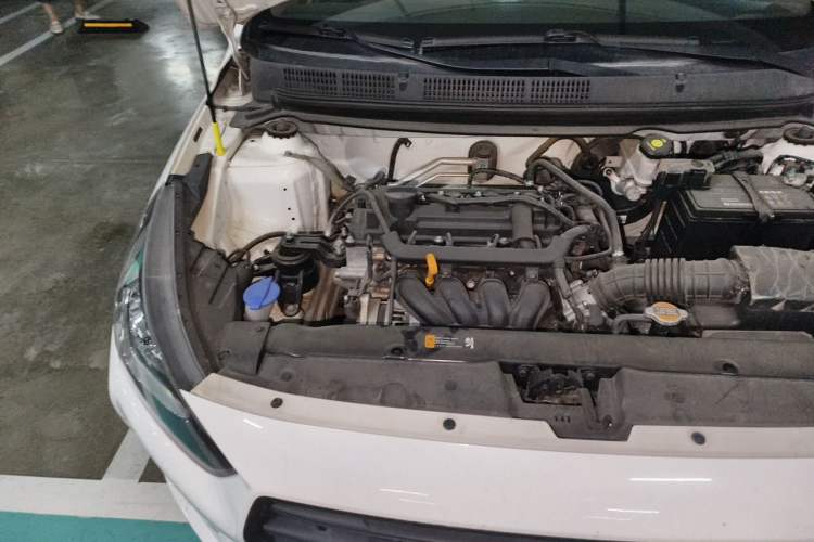 Used Hyundai Verna (older generation) 2017 1.4L Manual Refreshed Version China V Standard Engine Bay Right