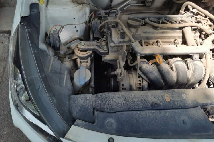 Used Hyundai Verna (older generation) 2017 1.4L Automatic YueXiang Connected Version China V Standard Engine Bay Right