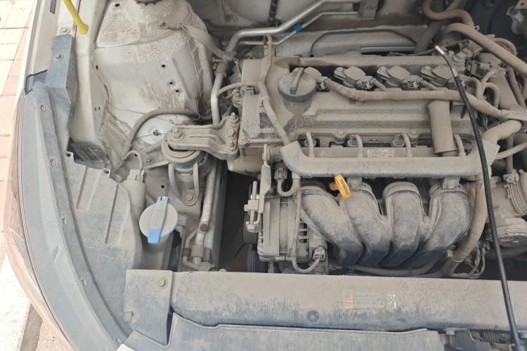 Used Hyundai Verna (older generation) 2017 1.4L Manual Huancai Edition China V Standard Engine Bay Right
