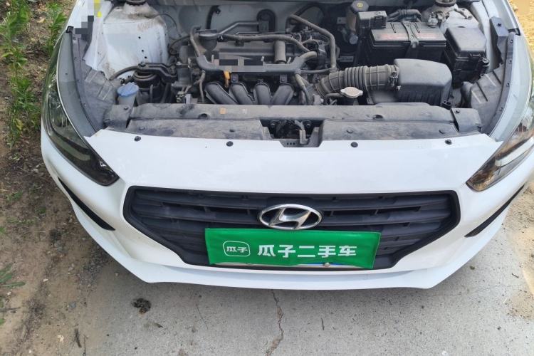 Used Hyundai Verna (older generation) 2017 1.4L Manual Refreshed Version China VI Standard Engine Bay
