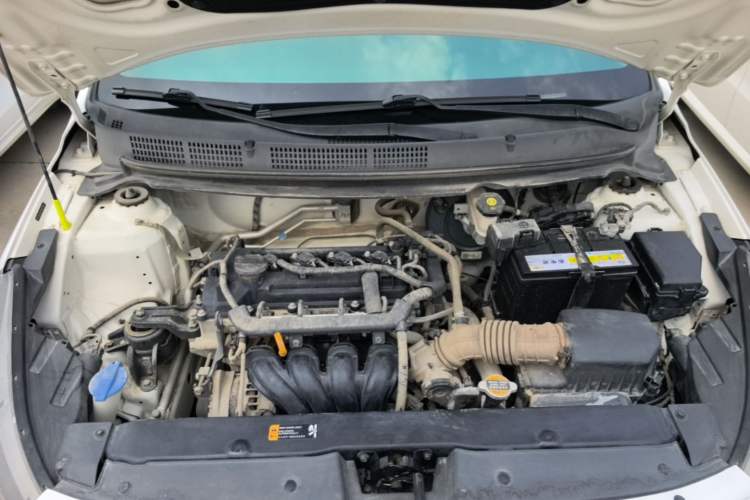 Used Hyundai Verna (older generation) 2017 1.4L Manual Huancai Edition China V Standard Engine Bay