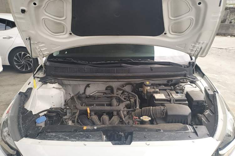 Used Hyundai Verna (older generation) 2017 1.4L Automatic YueXiang Edition China VI Standard Engine Bay