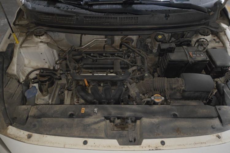 Used Hyundai Verna (older generation) 2017 1.4L Manual Refreshed Version China V Standard Engine Bay