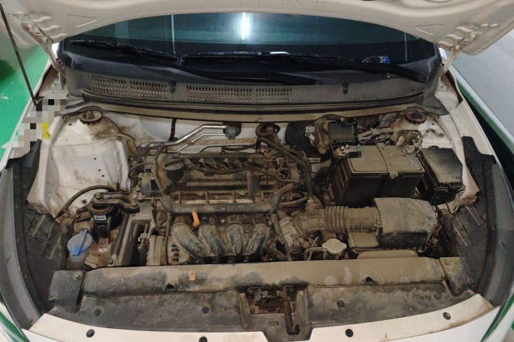 Used Hyundai Verna (older generation) 2017 1.4L Manual Refreshed Version China VI Standard Engine Bay